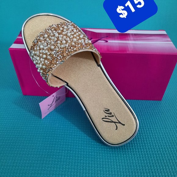 Women's shoes and sandals. - Picture 8 of 16